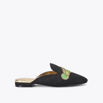 Geborduurde pantoffel