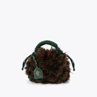 Kleine macramé-kristallen tas